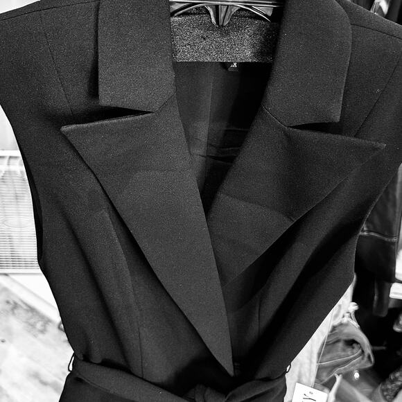 #24b NWT- Jay Godfrey Sleeveless Mini Tuxedo Dress- Belted- Black Sz:0 MSRP$295 - Picture 7 of 9